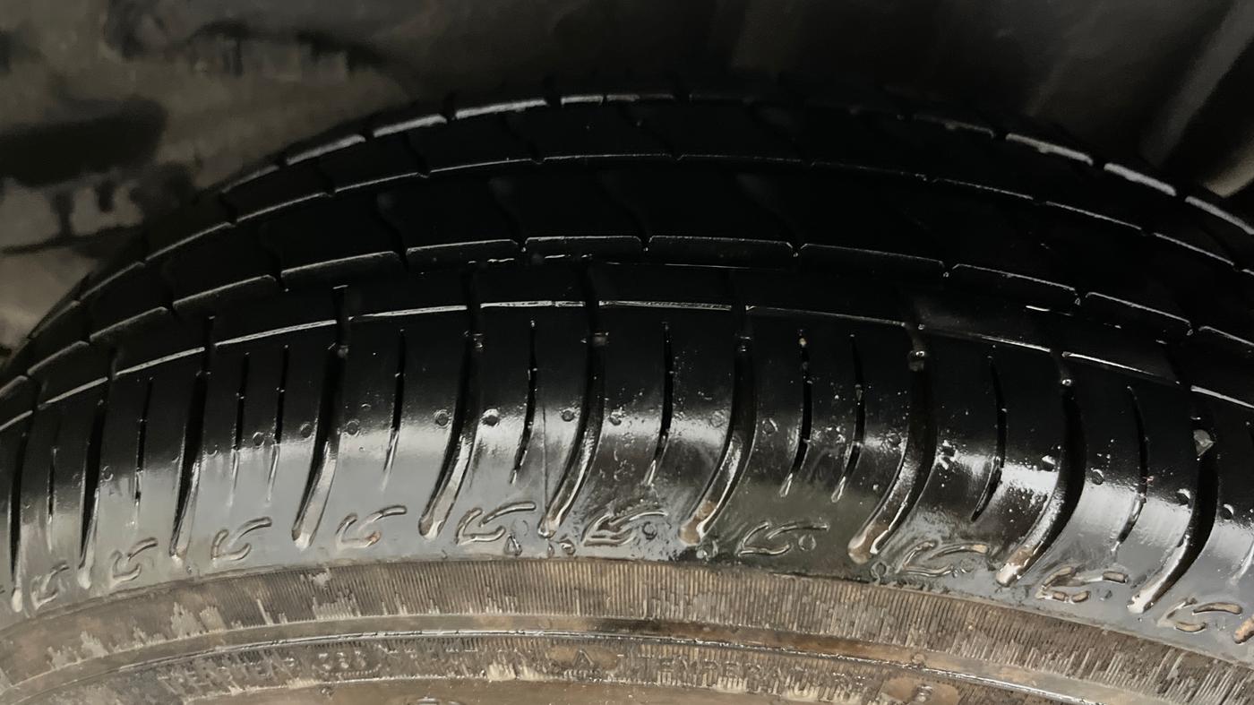 2025 Tata Tiago XM CNG, CNG, Manual, 3,036 km, Left Rear Tyre Tread