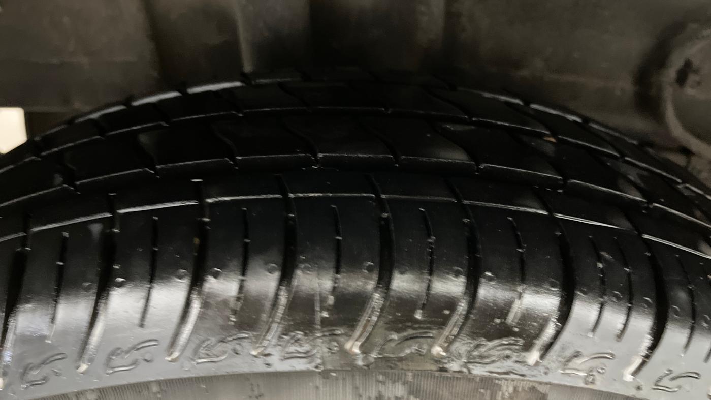 2025 Tata Tiago XM CNG, CNG, Manual, 3,036 km, Right Rear Tyre Tread