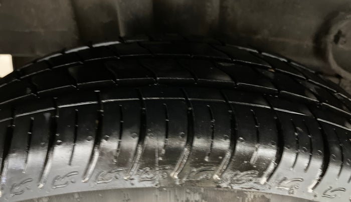 2025 Tata Tiago XM CNG, CNG, Manual, 3,036 km, Right Rear Tyre Tread