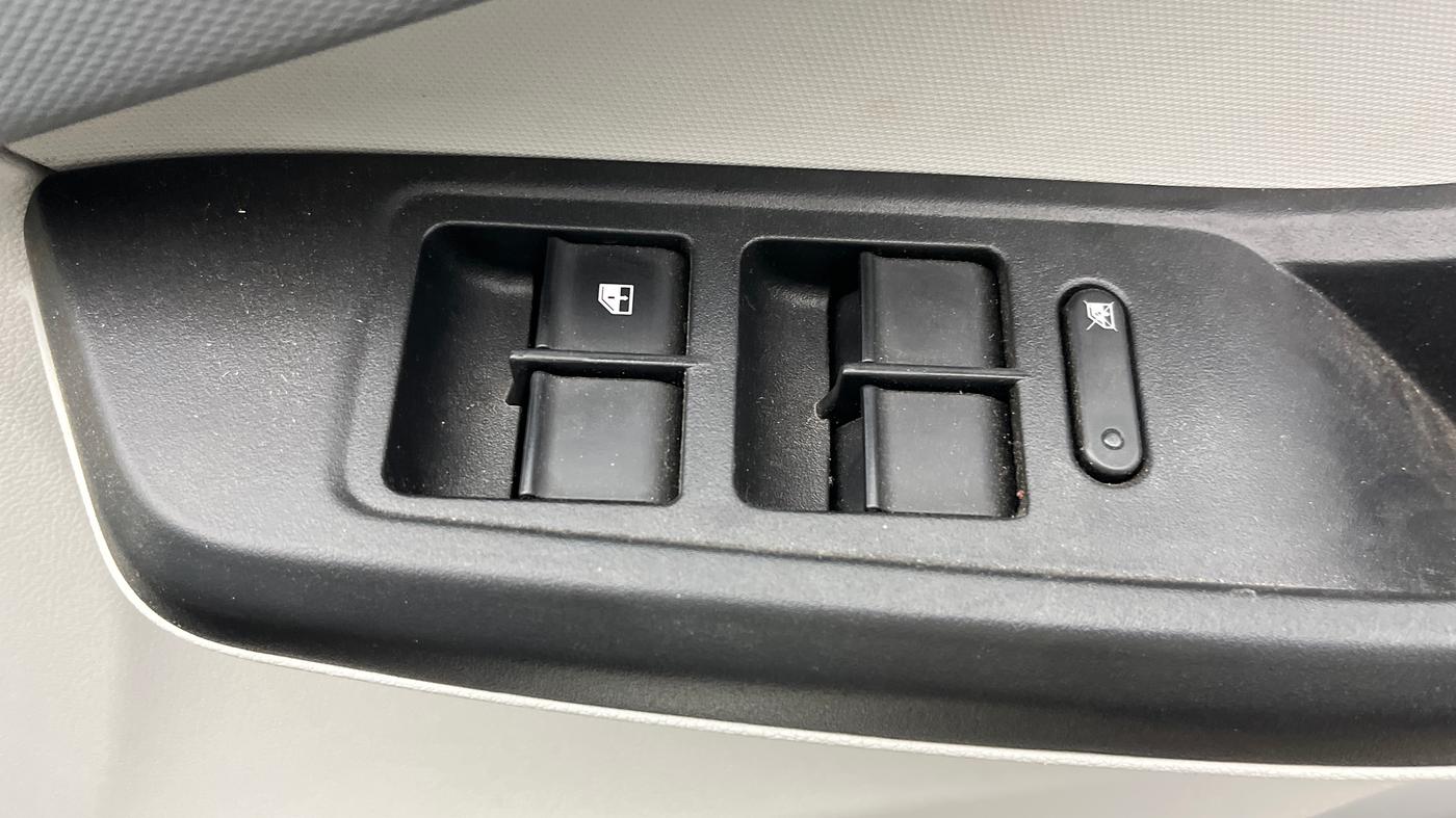 2025 Tata Tiago XM CNG, CNG, Manual, 3,036 km, Driver Side Door Panels Control