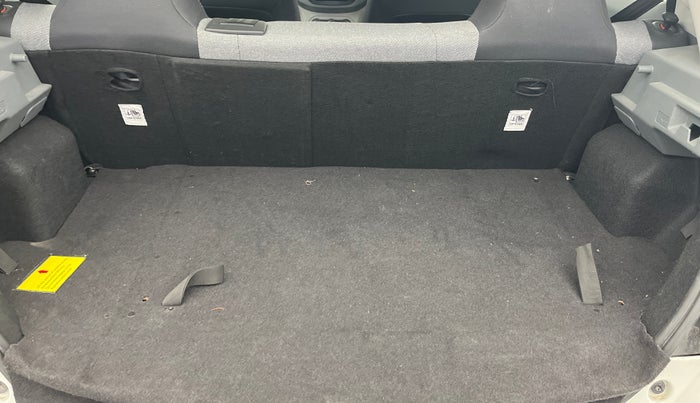 2025 Tata Tiago XM CNG, CNG, Manual, 3,036 km, Boot Inside