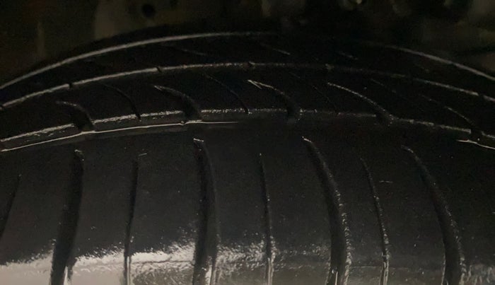 2015 Honda Amaze 1.2L I-VTEC E, Petrol, Manual, 70,792 km, Right Front Tyre Tread