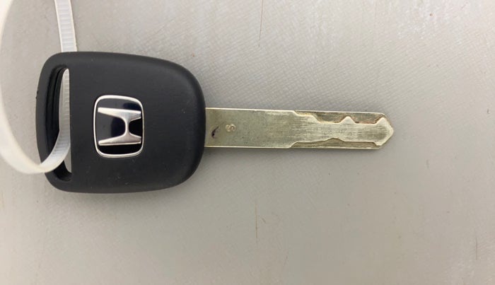 2015 Honda Amaze 1.2L I-VTEC E, Petrol, Manual, 70,792 km, Key Close Up