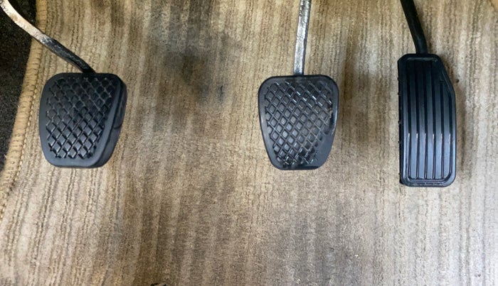 2015 Honda Amaze 1.2L I-VTEC E, Petrol, Manual, 70,792 km, Pedals