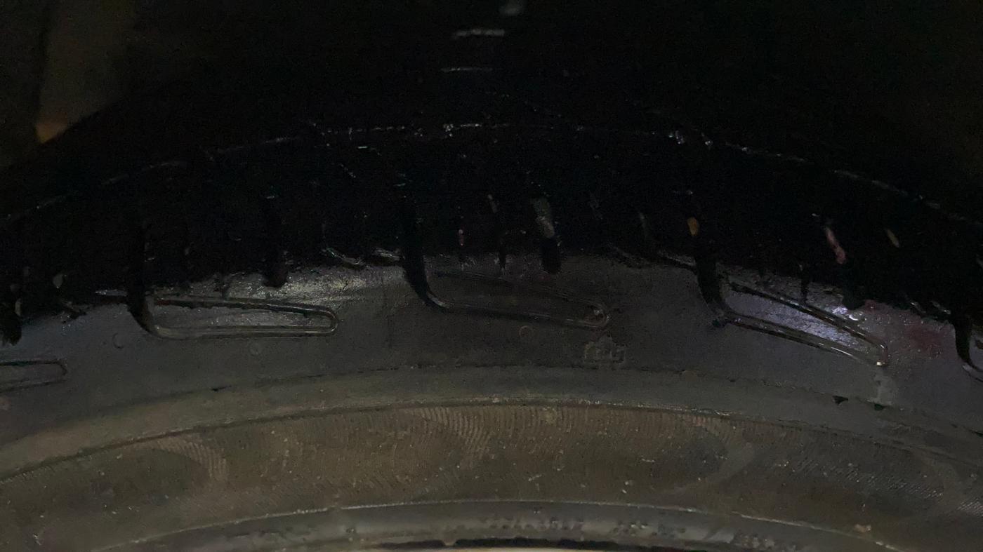 2015 Hyundai Xcent S 1.2, Petrol, Manual, 1,00,466 km, Right Rear Tyre Tread