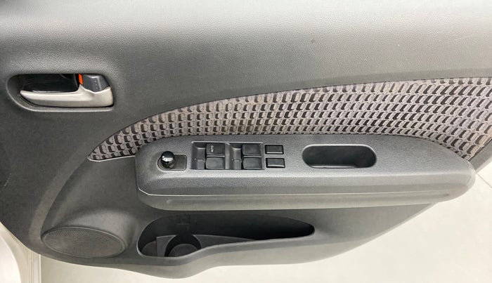 2013 Maruti Ritz ZDI, Diesel, Manual, 85,563 km, Driver Side Door Panels Control