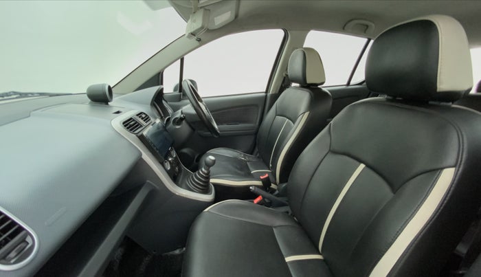 2013 Maruti Ritz ZDI, Diesel, Manual, 85,563 km, Right Side Front Door Cabin