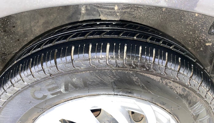 2014 Maruti Alto 800 VXI, Petrol, Manual, 45,331 km, Right Front Tyre Tread