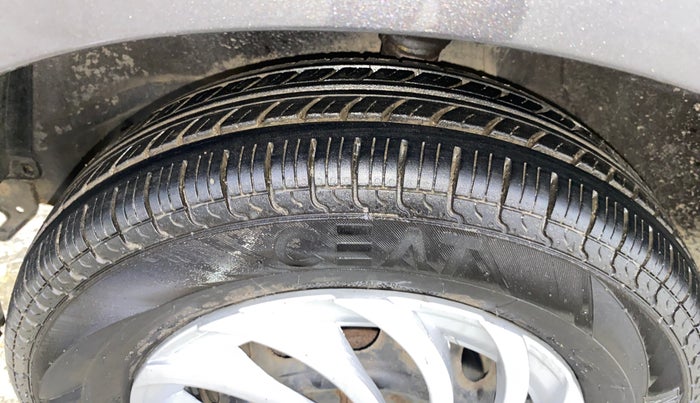 2014 Maruti Alto 800 VXI, Petrol, Manual, 45,331 km, Left Front Tyre Tread