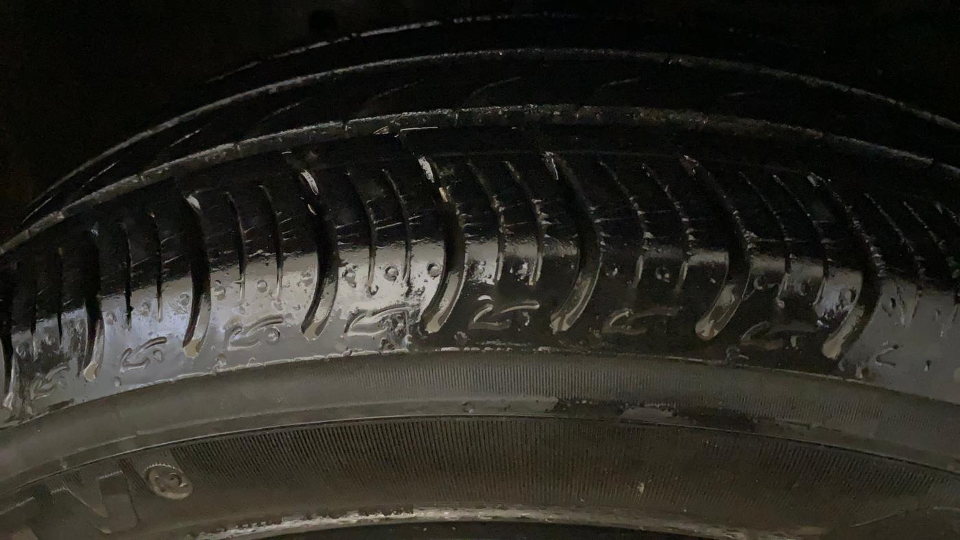 2022 Honda Amaze 1.2L I-VTEC VX CVT, Petrol, Automatic, 14,334 km, Right Front Tyre Tread