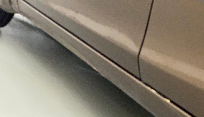 2016 Maruti Ciaz VXI+, Petrol, Manual, 93,385 km, Left running board - Slightly dented