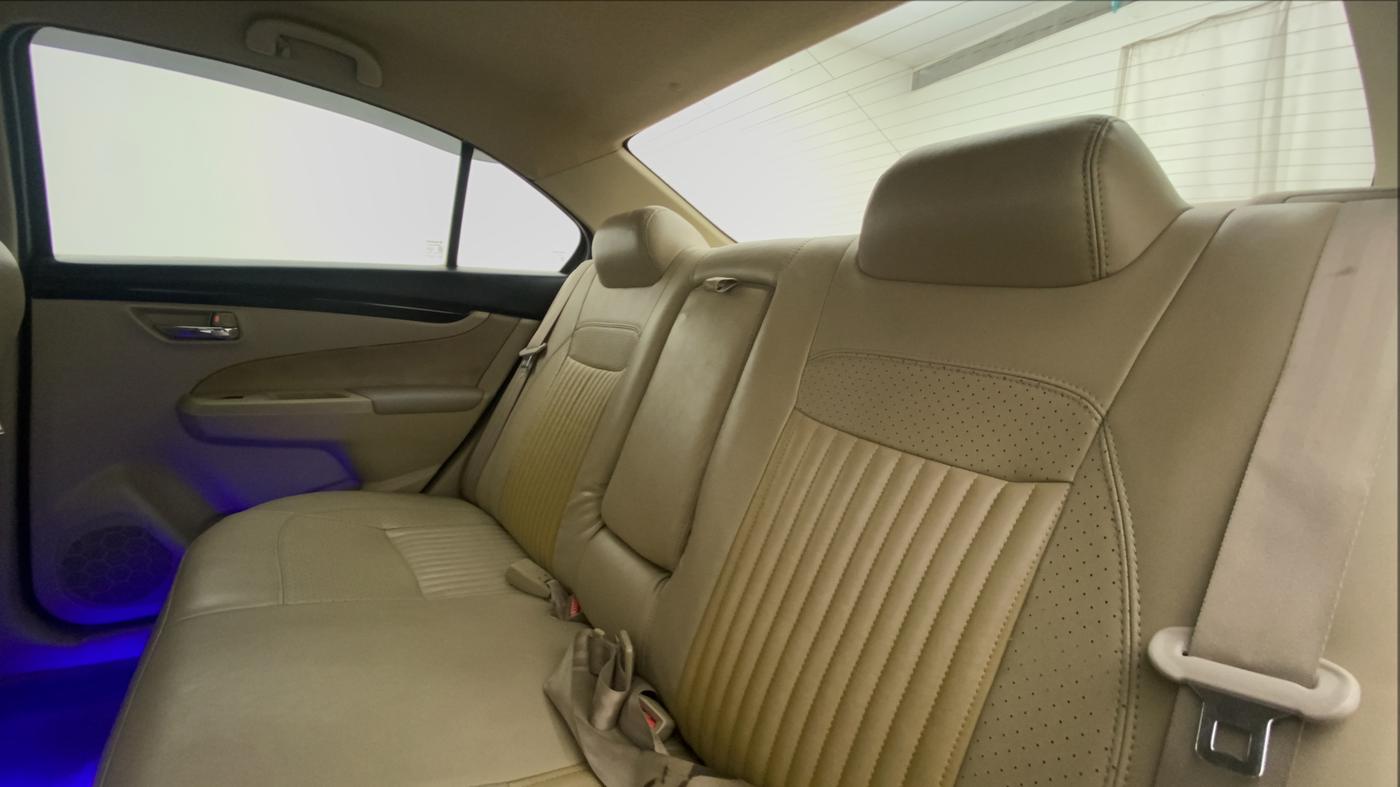 2016 Maruti Ciaz VXI+, Petrol, Manual, 93,385 km, Right Side Rear Door Cabin
