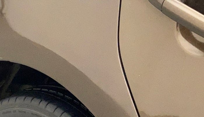 2016 Maruti Ciaz VXI+, Petrol, Manual, 93,385 km, Right quarter panel - Minor scratches