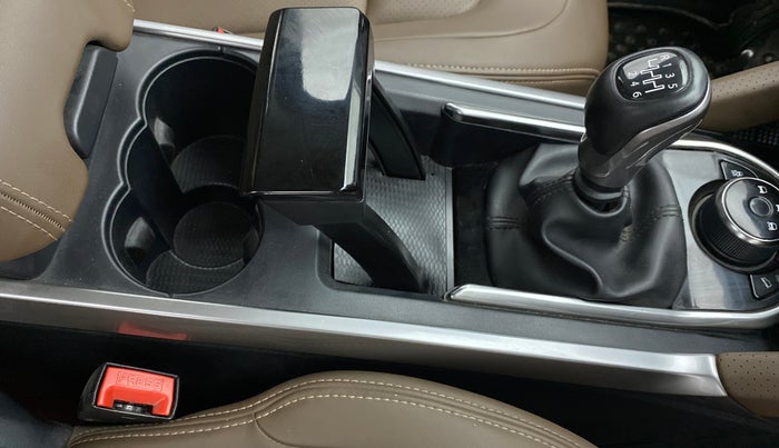 2019 Tata Harrier XZ PLUS 2.0L, Diesel, Manual, 34,430 km, Gear Lever