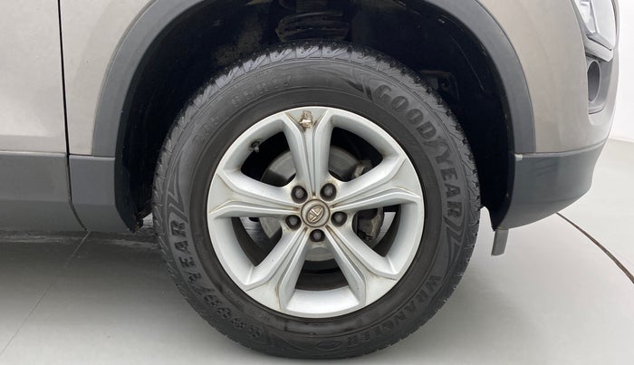 2019 Tata Harrier XZ PLUS 2.0L, Diesel, Manual, 34,430 km, Right Front Wheel