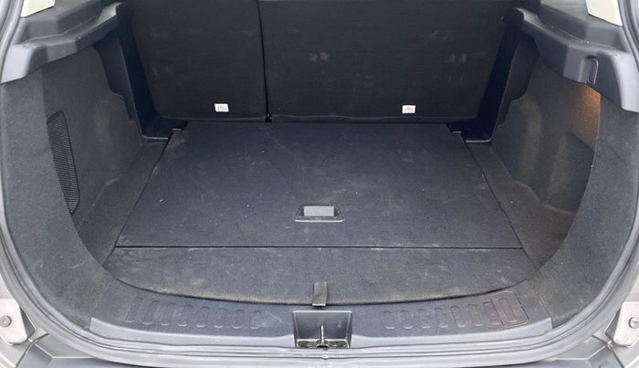 2019 Tata Harrier XZ PLUS 2.0L, Diesel, Manual, 34,430 km, Boot Inside