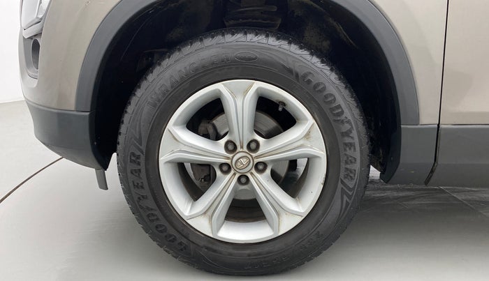2019 Tata Harrier XZ PLUS 2.0L, Diesel, Manual, 34,430 km, Left Front Wheel
