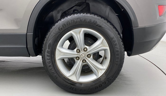 2019 Tata Harrier XZ PLUS 2.0L, Diesel, Manual, 34,430 km, Left Rear Wheel