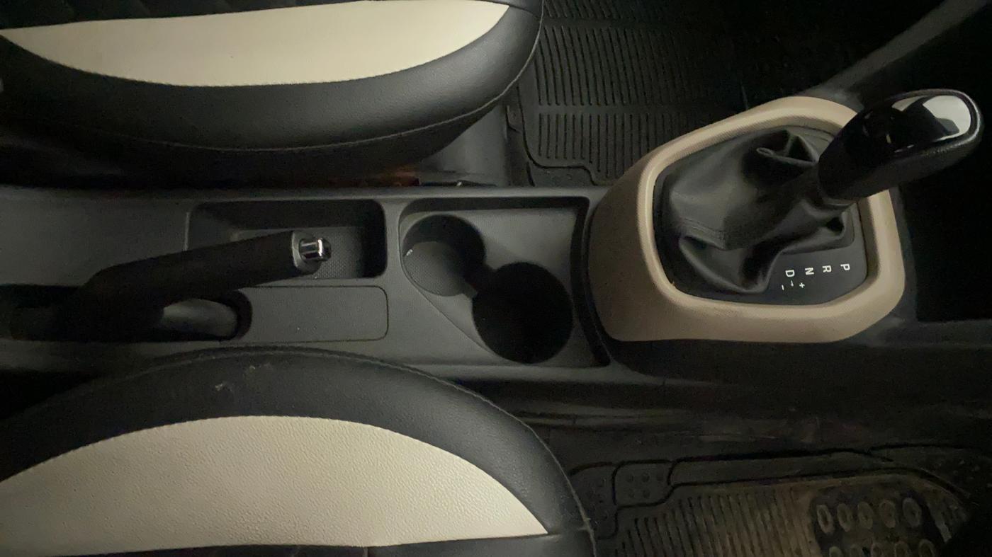 2018 Hyundai Grand i10 SPORTZ AT 1.2 KAPPA VTVT, Petrol, Automatic, 86,975 km, Gear Lever