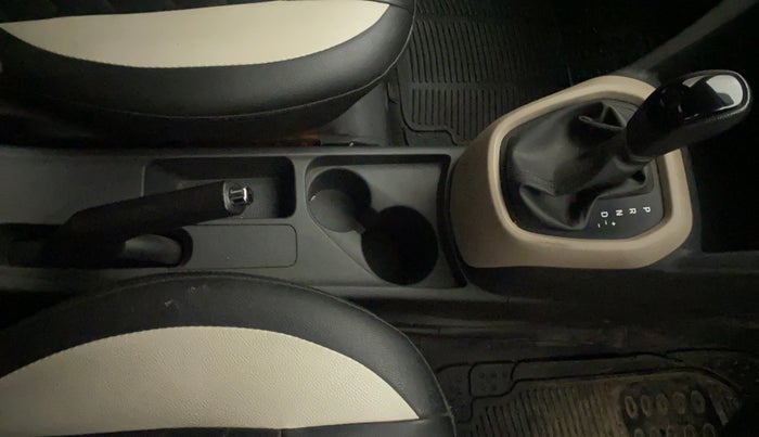 2018 Hyundai Grand i10 SPORTZ AT 1.2 KAPPA VTVT, Petrol, Automatic, 86,975 km, Gear Lever