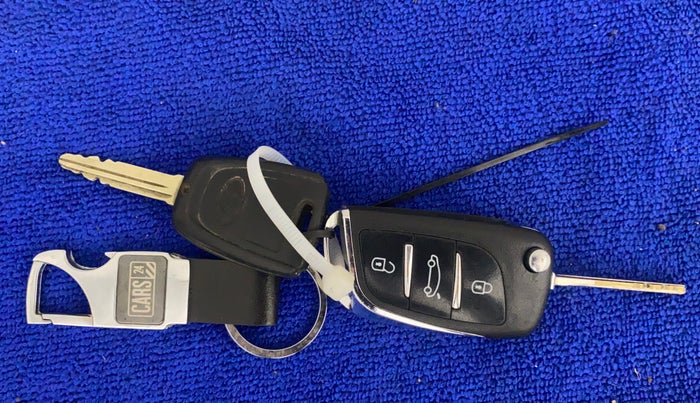 2018 Hyundai Grand i10 SPORTZ AT 1.2 KAPPA VTVT, Petrol, Automatic, 86,975 km, Key Close Up