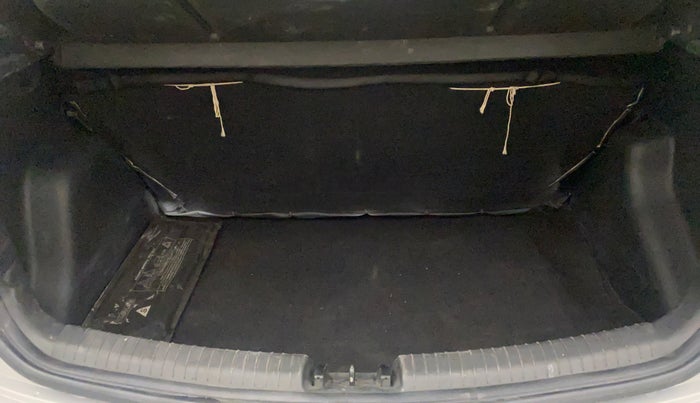 2018 Hyundai Grand i10 SPORTZ AT 1.2 KAPPA VTVT, Petrol, Automatic, 86,975 km, Boot Inside