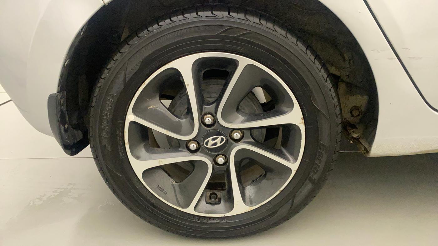 2018 Hyundai Grand i10 SPORTZ AT 1.2 KAPPA VTVT, Petrol, Automatic, 86,975 km, Right Rear Wheel