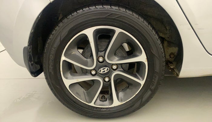 2018 Hyundai Grand i10 SPORTZ AT 1.2 KAPPA VTVT, Petrol, Automatic, 86,975 km, Right Rear Wheel