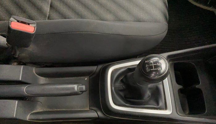 2020 Maruti Swift LXI, Petrol, Manual, 50,432 km, Gear Lever