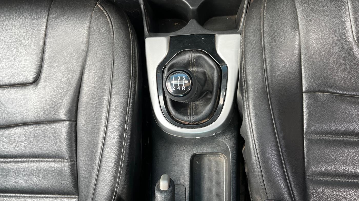 2018 Honda WR-V 1.2L I-VTEC S MT, Petrol, Manual, 70,224 km, Gear Lever