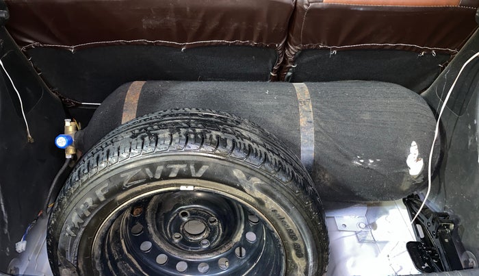 2018 Hyundai Elite i20 ASTA 1.2 (O), CNG, Manual, 1,07,220 km, Boot Inside