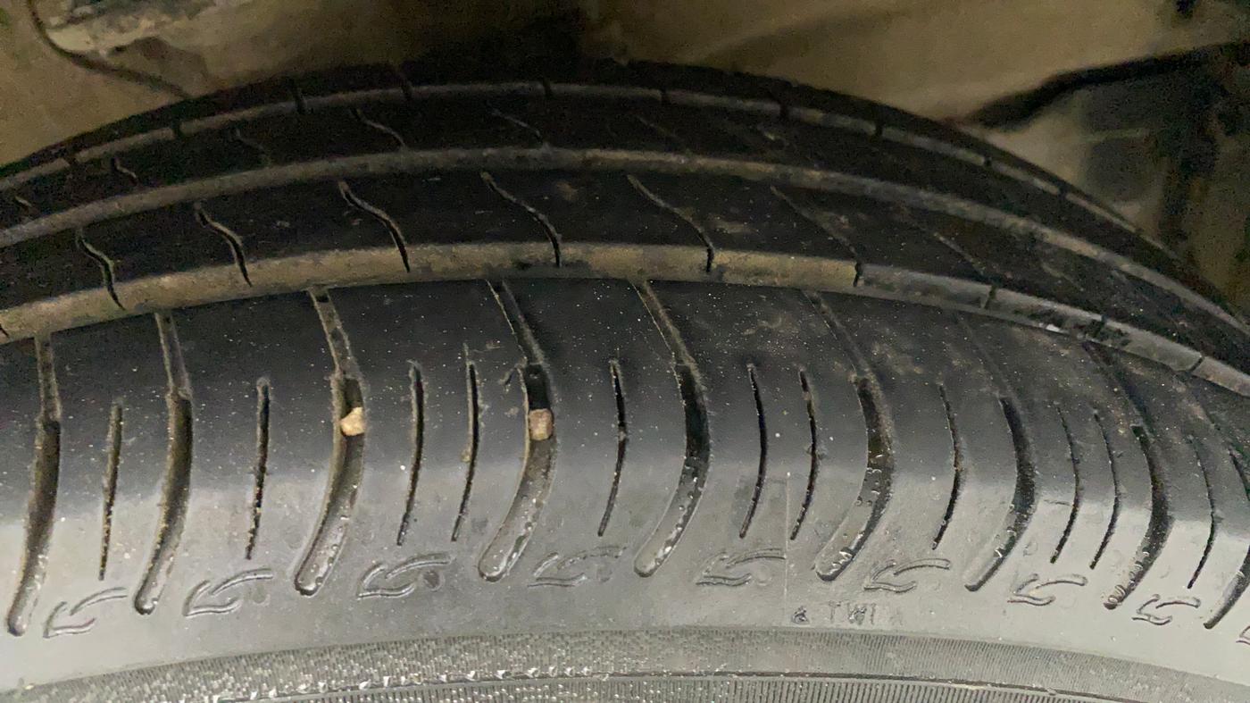2020 Maruti S PRESSO VXI, Petrol, Manual, 23,393 km, Right Front Tyre Tread