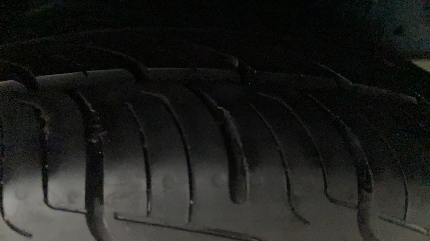 2017 Maruti Celerio ZXI, CNG, Manual, 37,447 km, Right Rear Tyre Tread