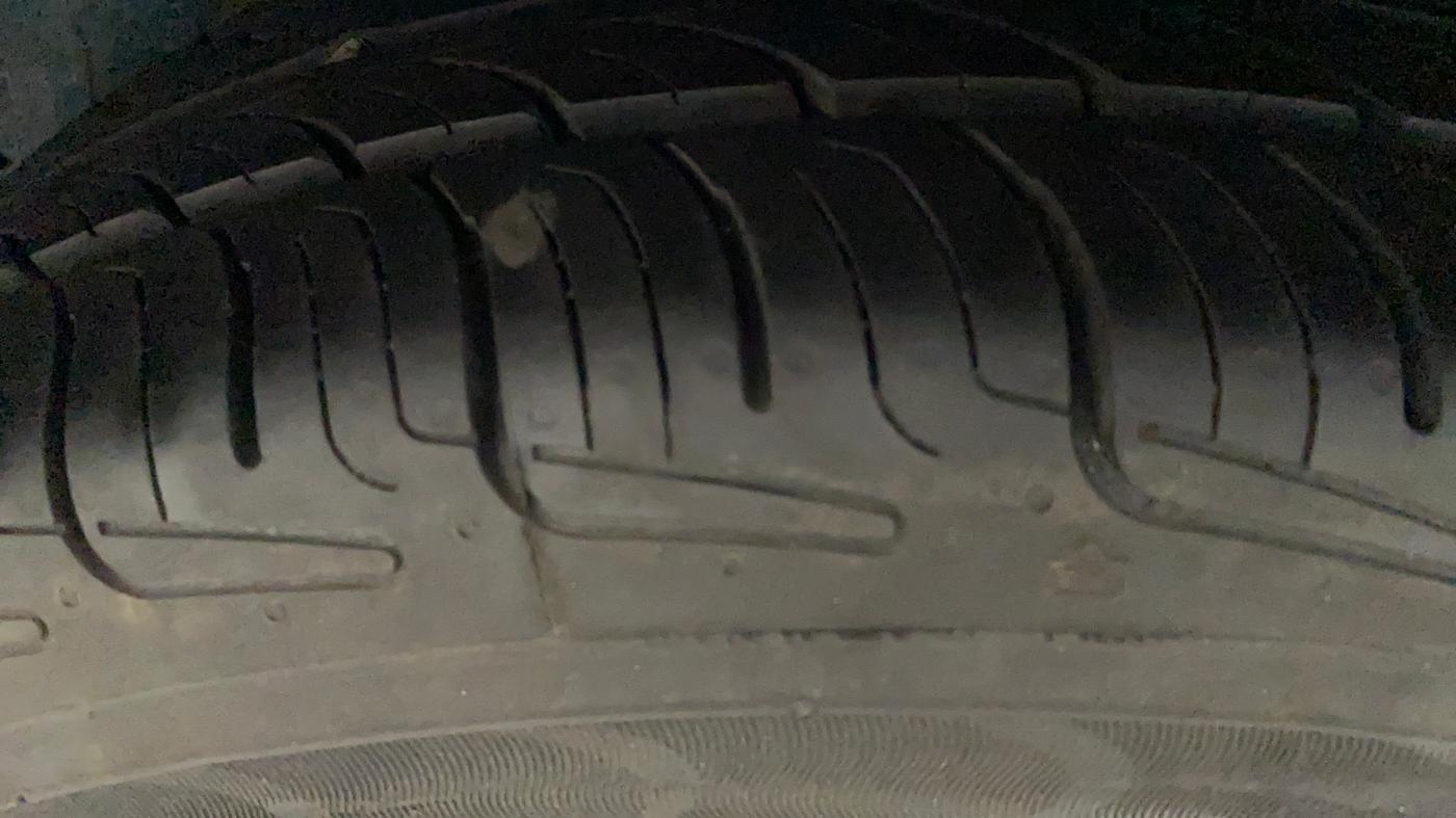 2017 Maruti Celerio ZXI, CNG, Manual, 37,447 km, Left Rear Tyre Tread