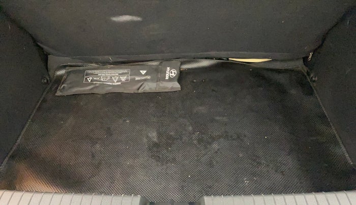 2020 Hyundai Elite i20 ASTA 1.2 (O), Petrol, Manual, 28,239 km, Boot Inside