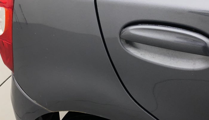 2015 Toyota Etios Liva GD, Diesel, Manual, 90,628 km, Right quarter panel - Slightly dented