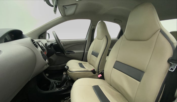 2011 Toyota Etios G, Petrol, Manual, 87,219 km, Right Side Front Door Cabin