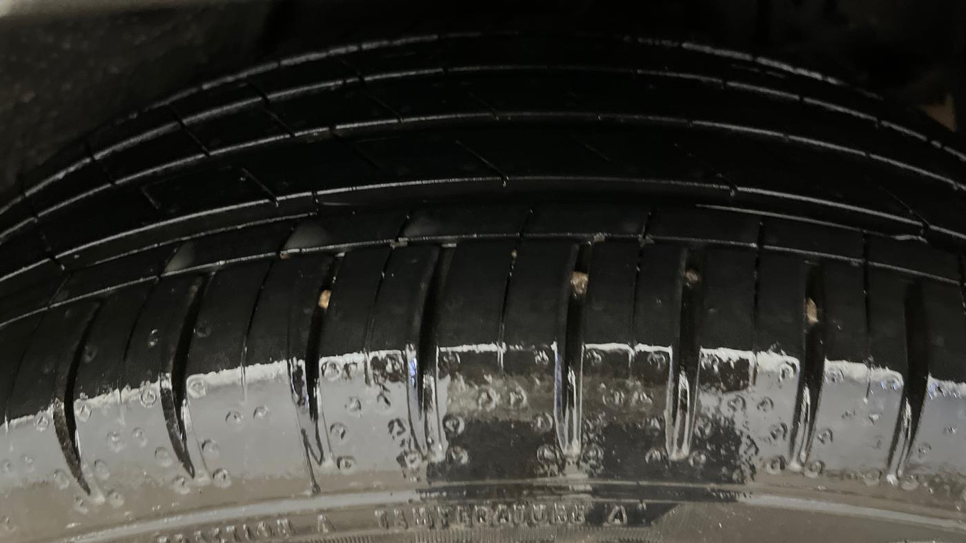 2025 Tata Curvv Accomplished S 1.2 Petrol 7DCA, Petrol, Automatic, 5,998 km, Left Rear Tyre Tread
