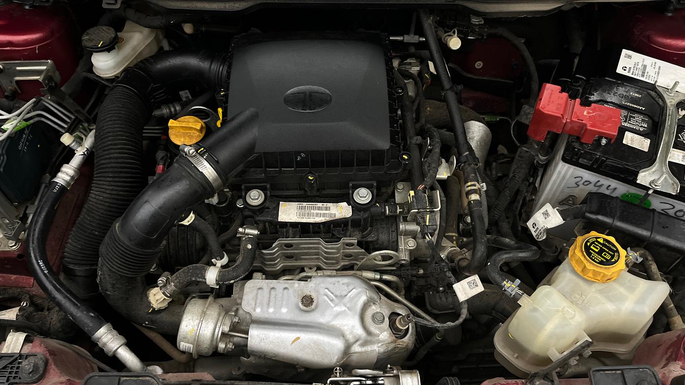 2025 Tata Curvv Accomplished S 1.2 Petrol 7DCA, Petrol, Automatic, 5,998 km, Engine View