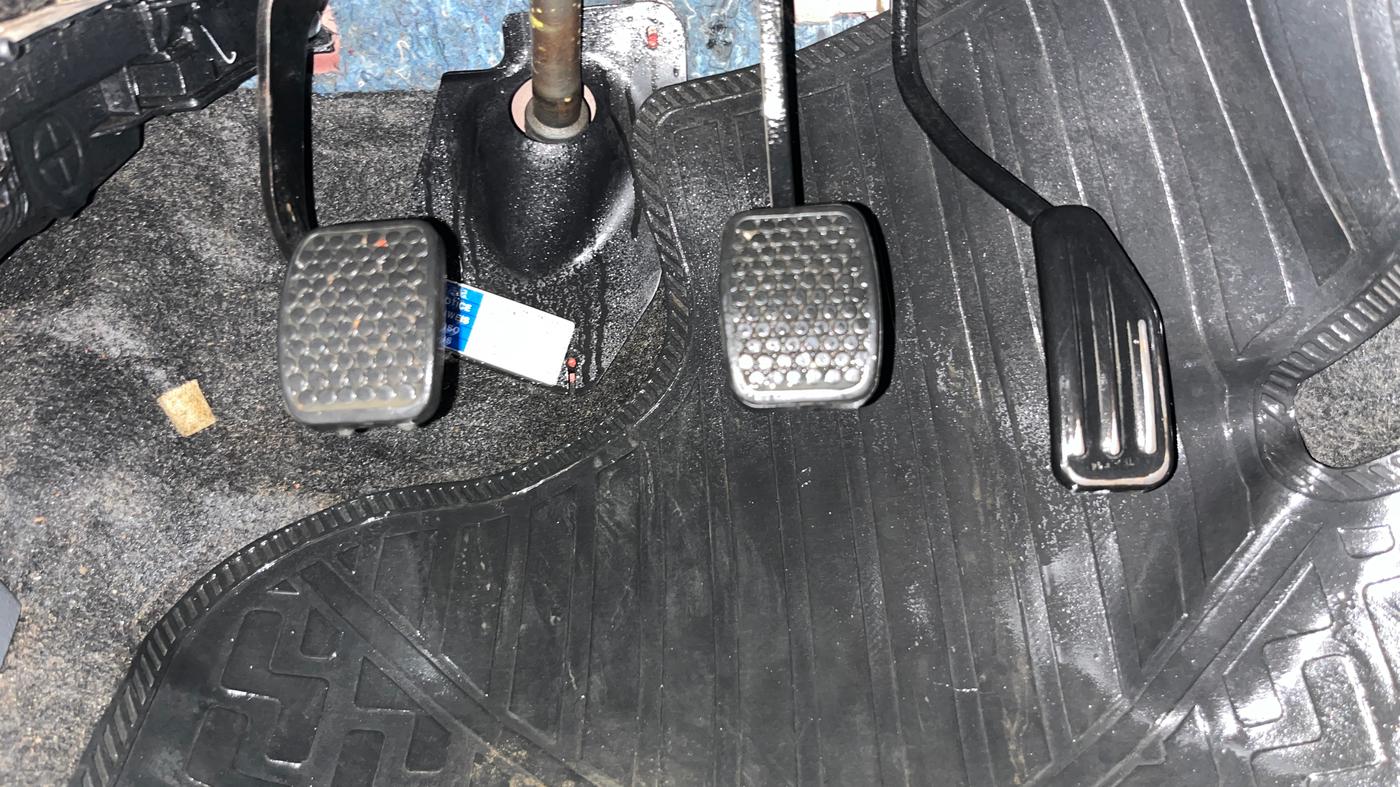 2014 Maruti Alto 800 LXI, Petrol, Manual, 31,587 km, Pedals