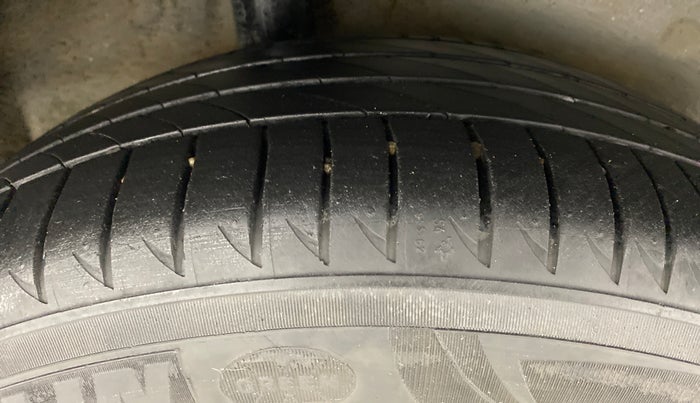 2017 Honda WR-V 1.2 i-VTEC VX MT, Petrol, Manual, 29,101 km, Right Rear Tyre Tread