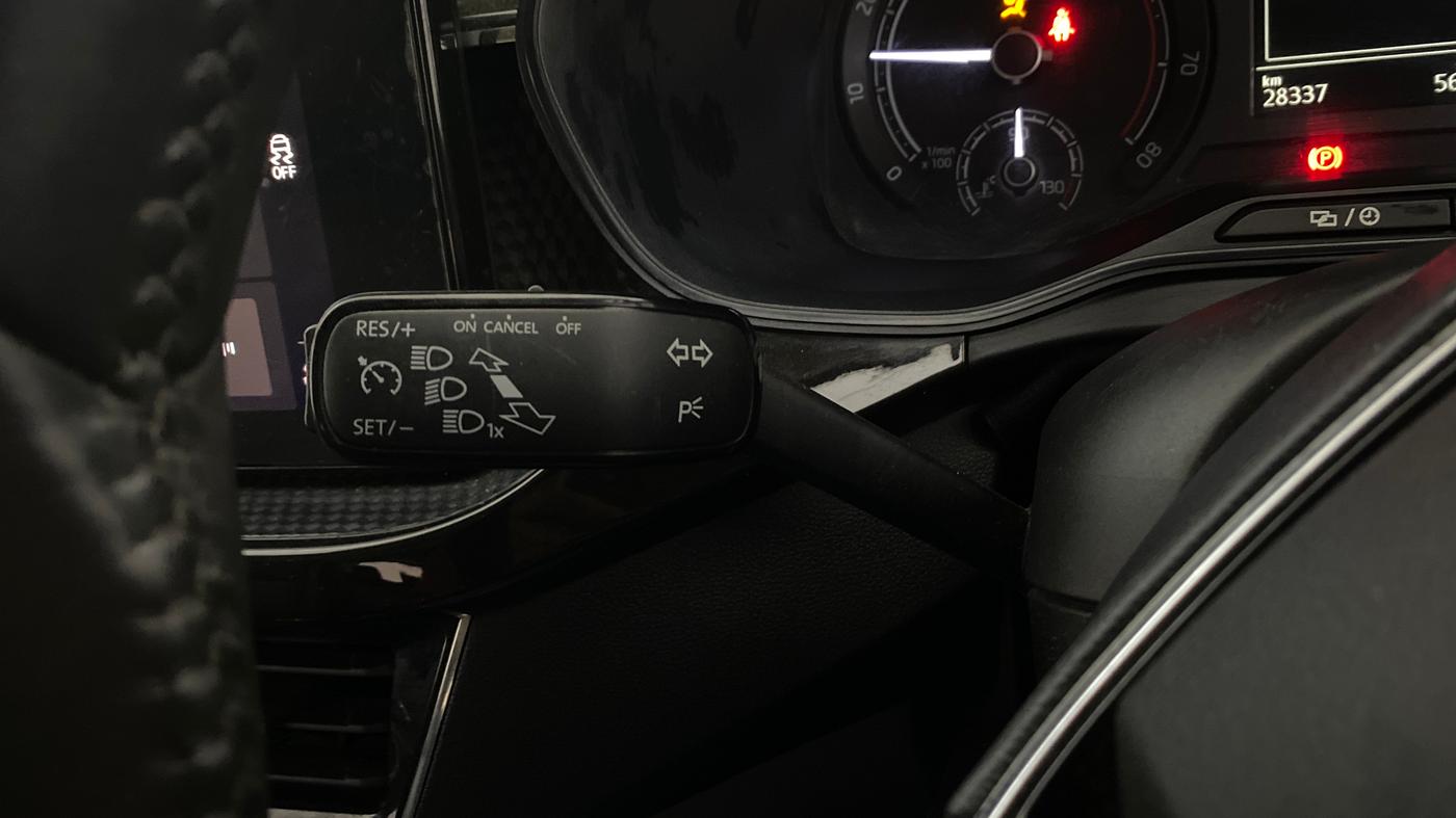 2021 Skoda KUSHAQ STYLE 1.0L TSI AT, Petrol, Automatic, 28,337 km, Adaptive Cruise Control