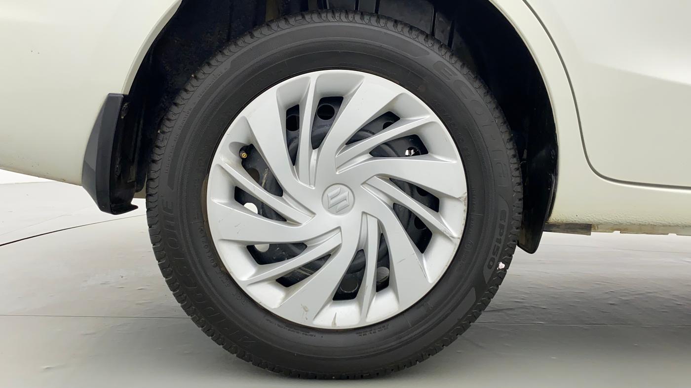 2019 Maruti Ertiga VXI SHVS, Petrol, Manual, 7,031 km, Right Rear Wheel