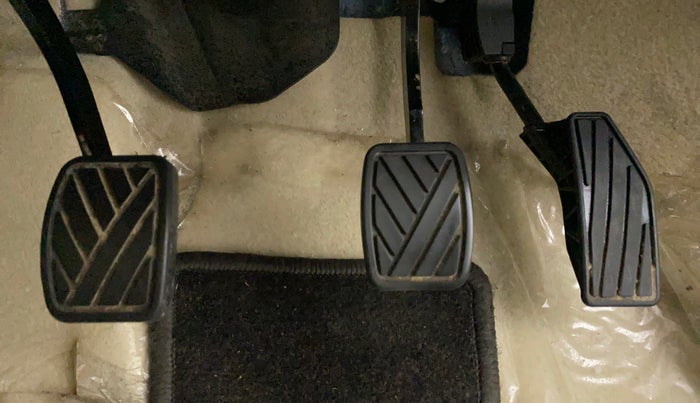 2019 Maruti Ertiga VXI SHVS, Petrol, Manual, 7,031 km, Pedals