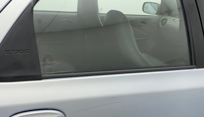 2011 Toyota Etios G, Petrol, Manual, 44,432 km, Right rear door - Weather strip has minor damage