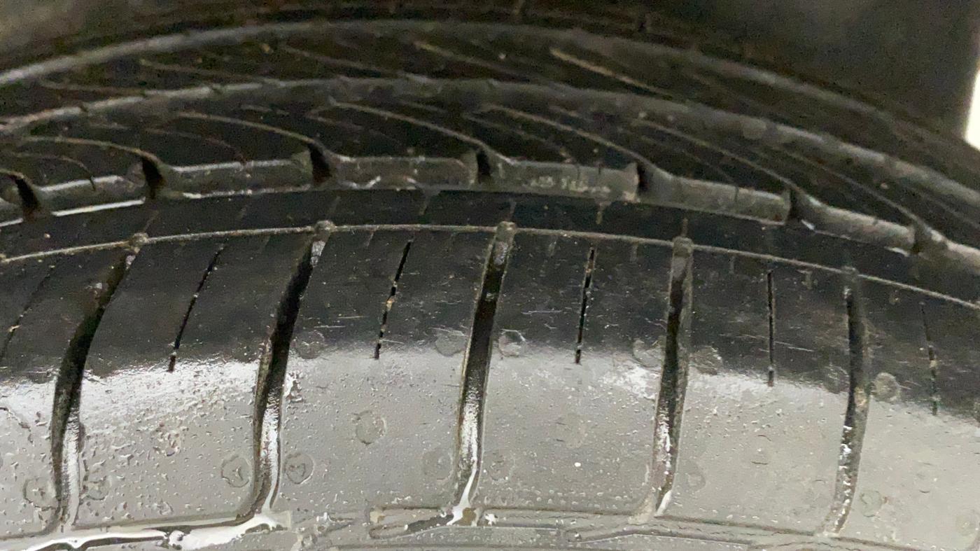 2011 Toyota Etios G, Petrol, Manual, 44,432 km, Left Rear Tyre Tread