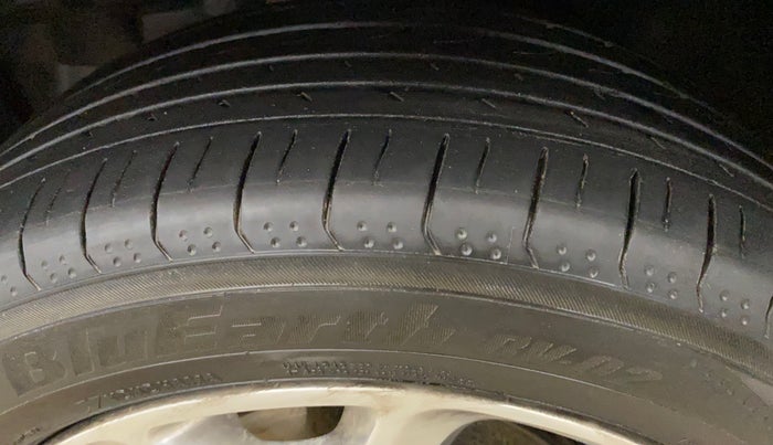 2019 Jeep Compass LIMITED PLUS PETROL AT, Petrol, Automatic, 74,252 km, Left Front Tyre Tread