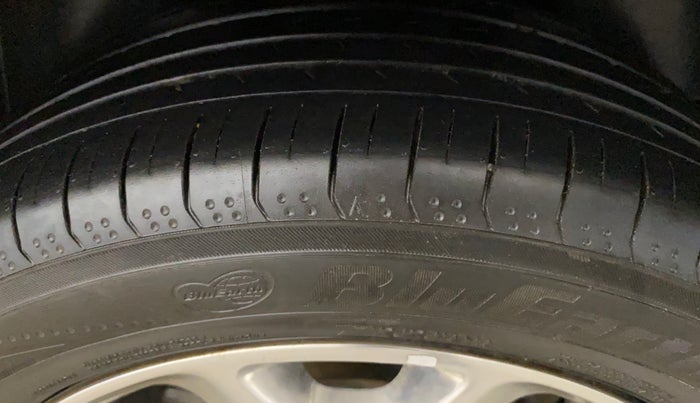 2019 Jeep Compass LIMITED PLUS PETROL AT, Petrol, Automatic, 74,252 km, Left Rear Tyre Tread