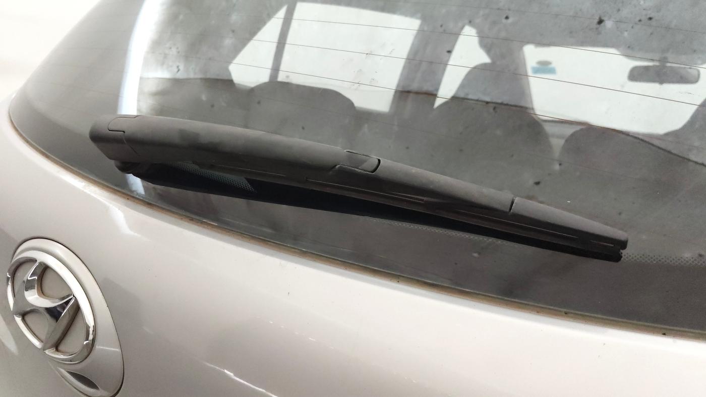 2017 Hyundai Grand i10 ASTA 1.2 KAPPA VTVT, Petrol, Manual, 1,08,310 km, Rear Wiper