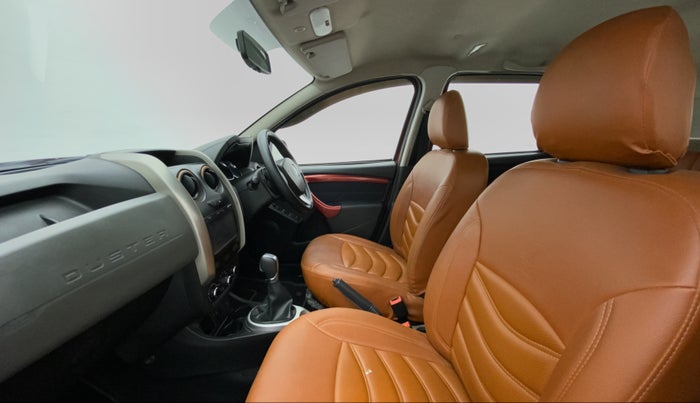 2017 Renault Duster RXS CVT 106 PS, Petrol, Automatic, 28,486 km, Right Side Front Door Cabin